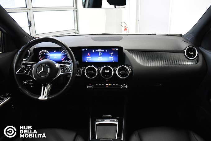 MERCEDES-BENZ GLA 200 d Automatic Progressive Advanced